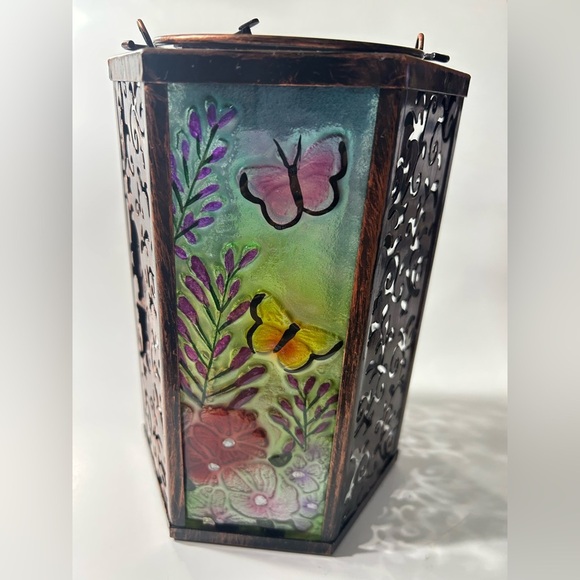Whimsical Glass & Bronzed Metal Solar Lantern w/ Butterflies 🦋 - Picture 12 of 14